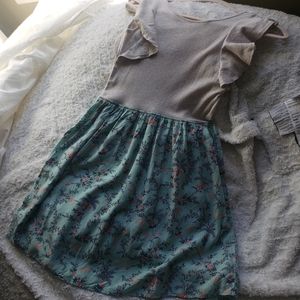 Girls dress